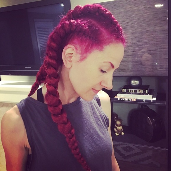 Meet your Posher, Kristen - Picture 2 of 8